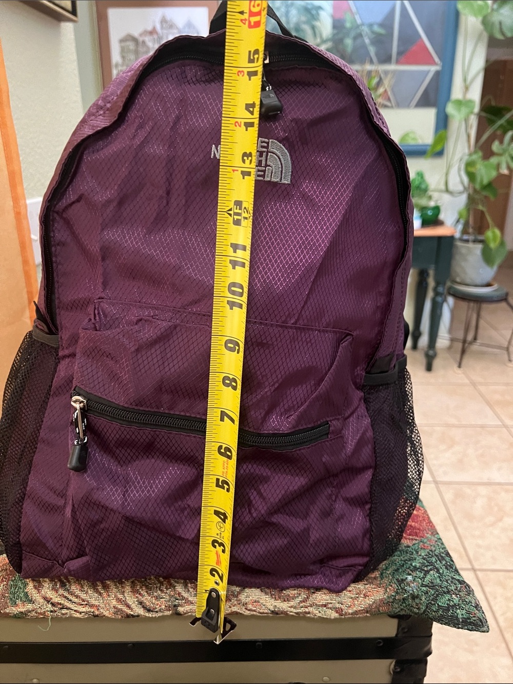 The North Face Purple Daypack Packable Backpack lightweight with Mesh Side Pocke - Picture 7 of 9